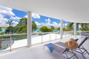 Отель Offshore Noosa Resort  Нусавилл